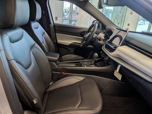 New 2026 Jeep Compass Limited image 22