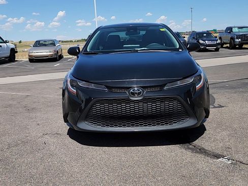 Used 2022 Toyota Corolla LE FWD image 4
