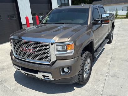 Used 2015 GMC Sierra 2500 Denali w/ Duramax Plus Package