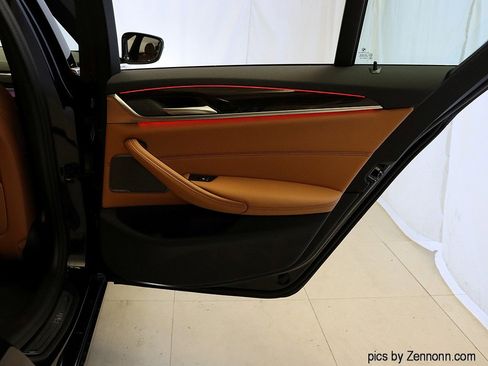 Certified 2023 BMW 530i xDrive w/ Premium Package image 30