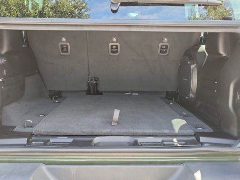 Used 2024 Jeep Wrangler Sport S image 6