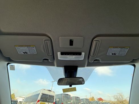 Used 2024 Nissan Kicks SV image 29