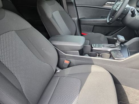 New 2026 Kia Sportage LX FWD image 10