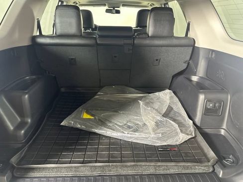 Used 2015 Toyota 4Runner Limited AWD/4WD image 10