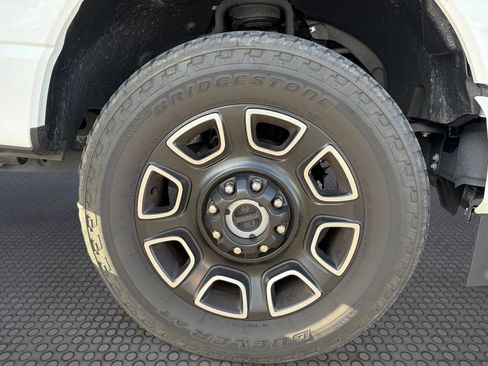 Used 2024 Ford F250 Platinum AWD/4WD image 10