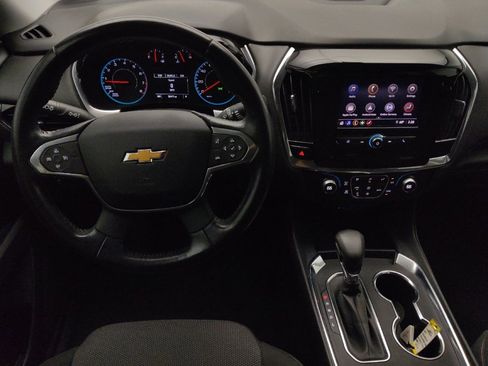 Used 2021 Chevrolet Traverse LT FWD image 22