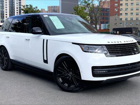 Certified 2024 Land Rover Range Rover Long Wheelbase Autobiography AWD/4WD image 2