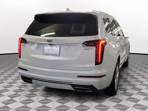 Certified 2023 Cadillac XT6 Luxury FWD image 6