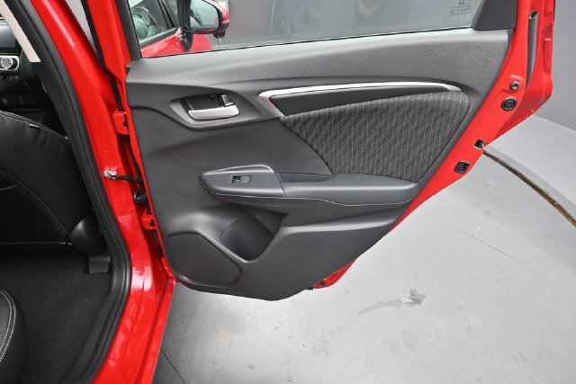 Used 2020 Honda Fit EX image 16
