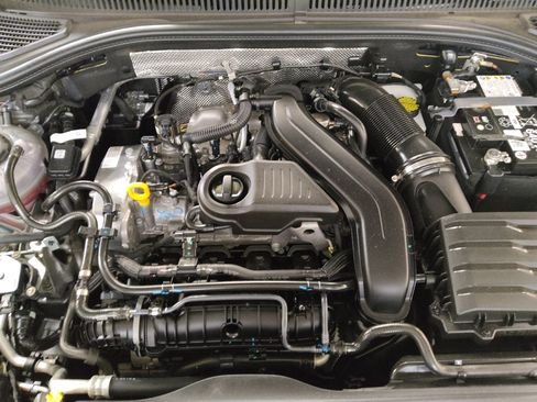 Used 2025 Volkswagen Jetta SE FWD image 30