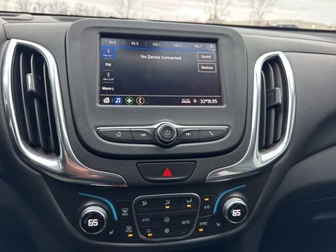 Used 2020 Chevrolet Equinox LT image 10