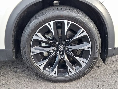 Certified 2024 MAZDA CX-90 Plug-In Hybrid w/ Premium Pkg image 9