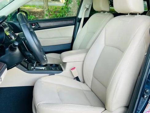Used 2018 Subaru Outback 3.6R Limited AWD/4WD image 10