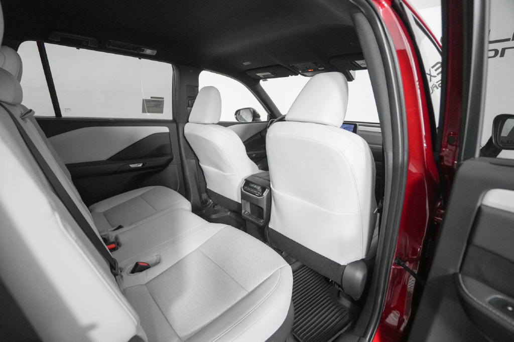 Certified 2026 Lexus TX 350 FWD w/ Convenience Package image 16