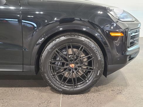 New 2026 Porsche Cayenne image 11