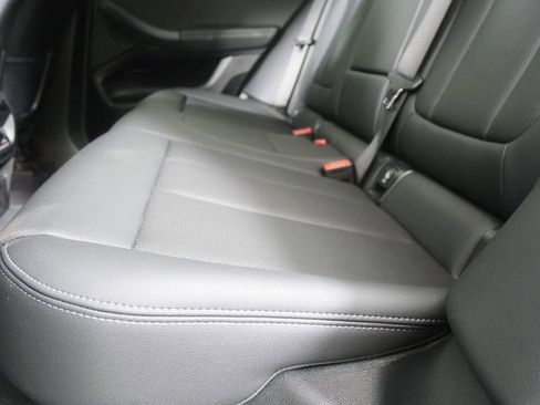 Used 2024 BMW X3 sDrive30i w/ Convenience Package RWD image 13