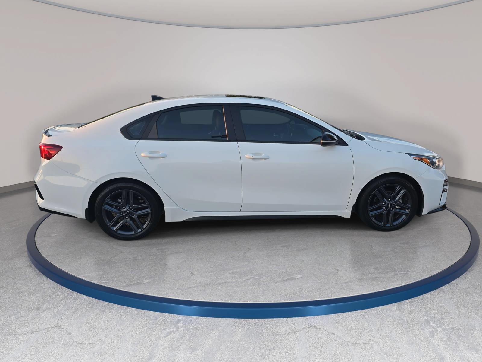 Used 2020 Kia Forte GT-Line w/ GT-Line Premium Package FWD image 4