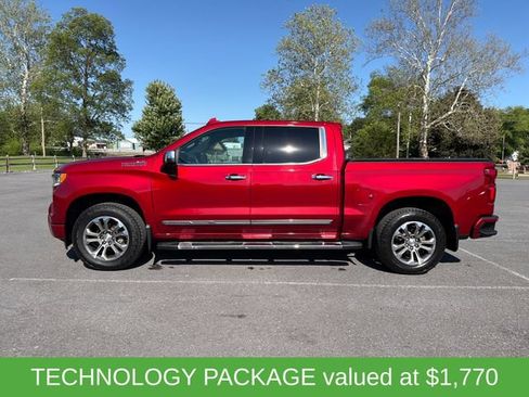 Used 2023 Chevrolet Silverado 1500 High Country w/ Technology Package AWD/4WD image 2