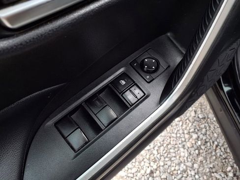 Used 2020 Toyota RAV4 XLE image 22