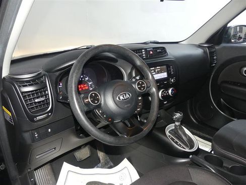 Used 2017 Kia Soul w/ Convenience Package image 22