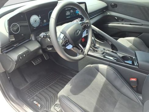 Used 2025 Hyundai Elantra N FWD image 15