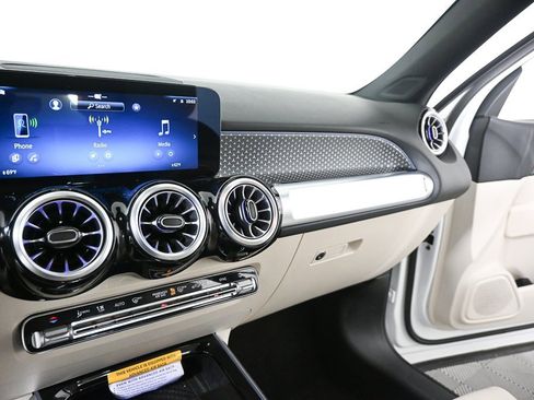 Certified 2025 Mercedes-Benz GLB 250 image 13