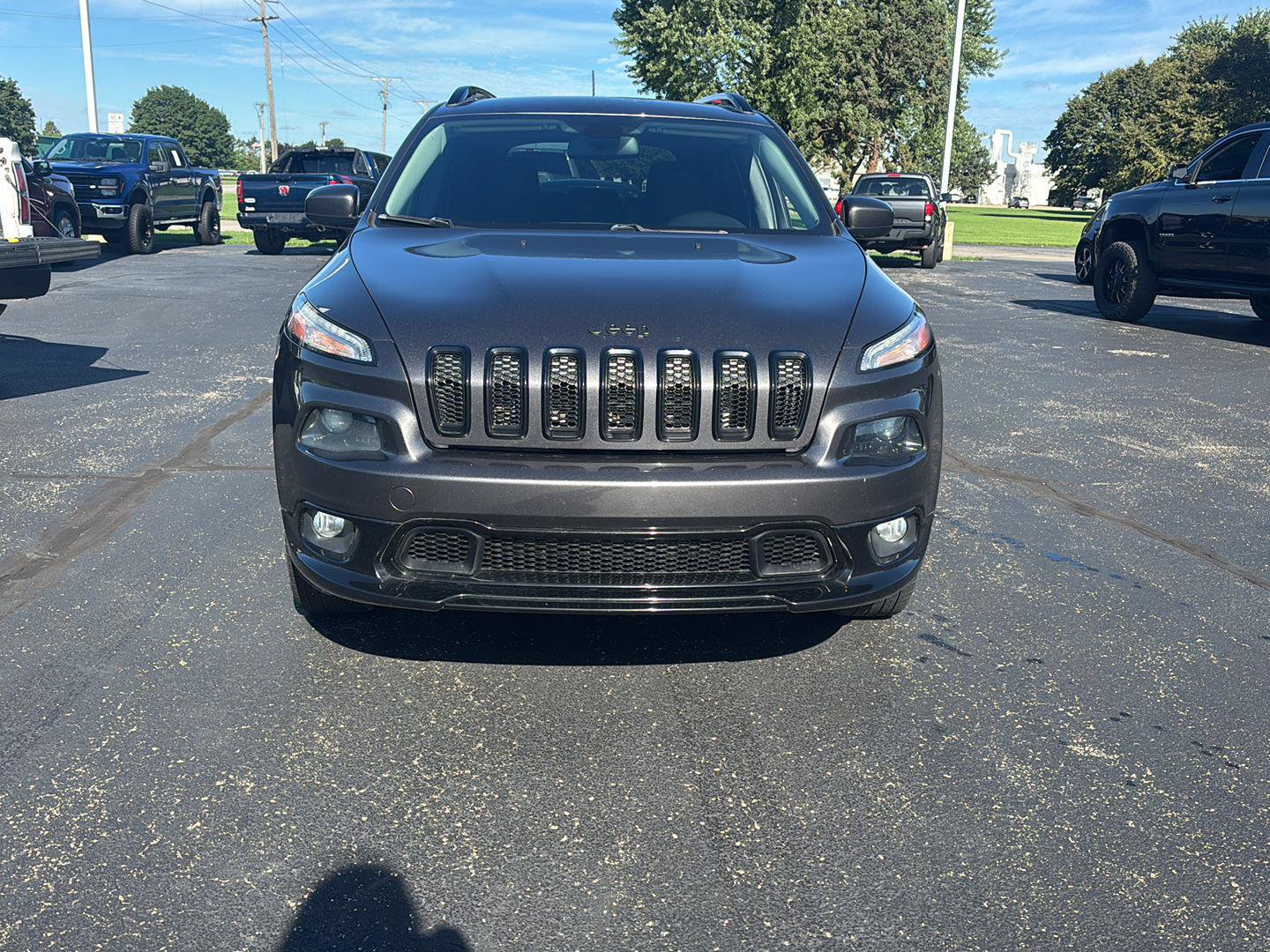 Used 2018 Jeep Cherokee Latitude w/ Quick Order Package 26T AWD/4WD image 2