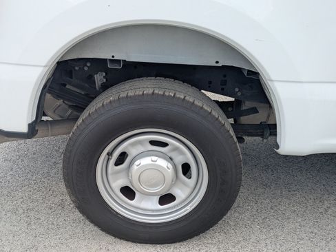 Used 2023 Ford F350 XL RWD image 11