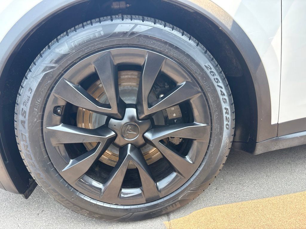 Used 2022 Tesla Model X AWD/4WD image 11