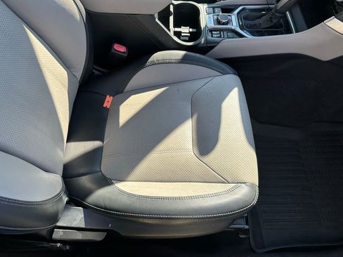 Used 2019 Subaru Forester Limited image 19