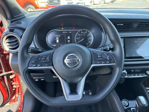 Used 2020 Nissan Kicks SV FWD image 53