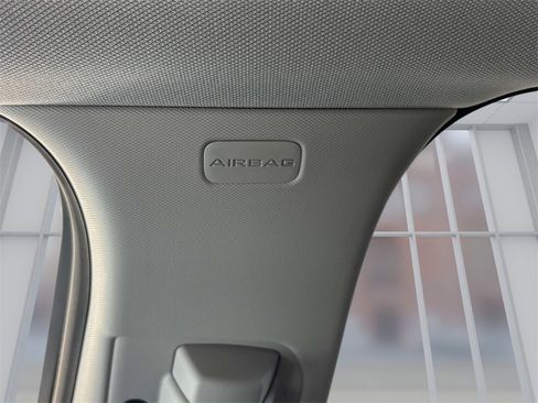 Used 2022 Jeep Grand Cherokee Limited image 34