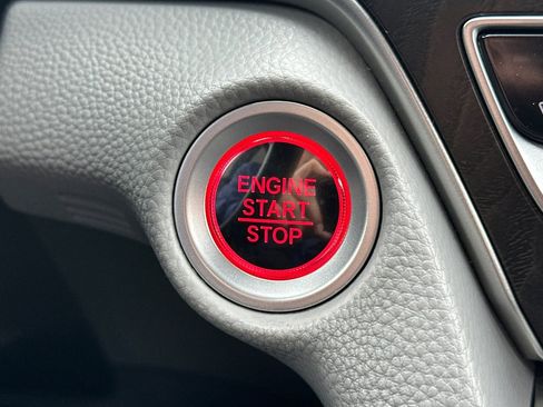 Used 2018 Honda Accord EX image 24