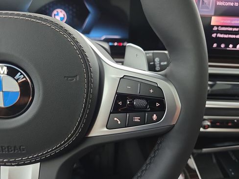 New 2026 BMW X5 xDrive40i w/ M Sport Package AWD/4WD image 18