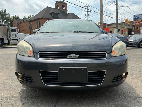 Used 2011 Chevrolet Impala LT FWD image 8