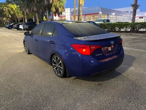Used 2017 Toyota Corolla SE FWD image 3