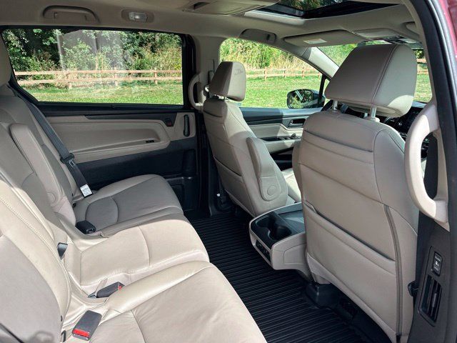 Used 2018 Honda Odyssey Touring image 22