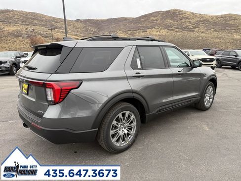 New 2026 Ford Explorer Active w/ Active Comfort Package image 5