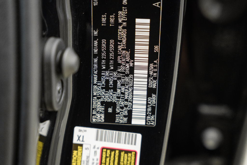 Used 2021 Toyota Highlander Platinum AWD/4WD image 43