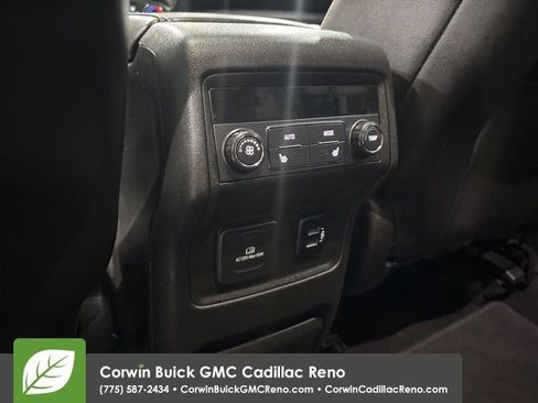 Used 2017 GMC Acadia Denali w/ Technology Package FWD image 34