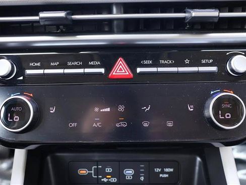 Used 2025 Hyundai Tucson SEL AWD/4WD image 19