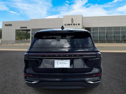 New 2026 Lincoln Nautilus Premier AWD/4WD image 4