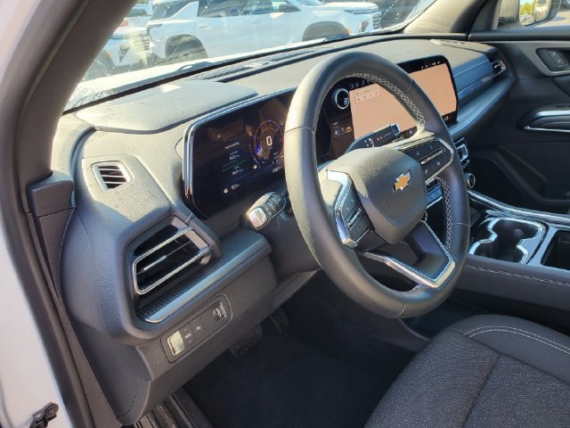 Certified 2024 Chevrolet Traverse LT w/ LPO, Floor Liner Package FWD image 24