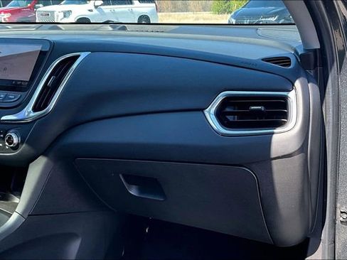 Used 2020 Chevrolet Equinox LT image 26