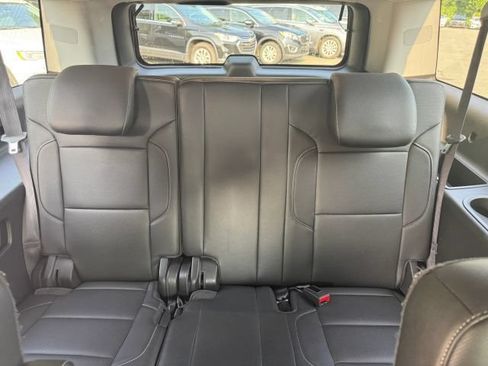 Used 2016 Chevrolet Suburban LTZ AWD/4WD image 25