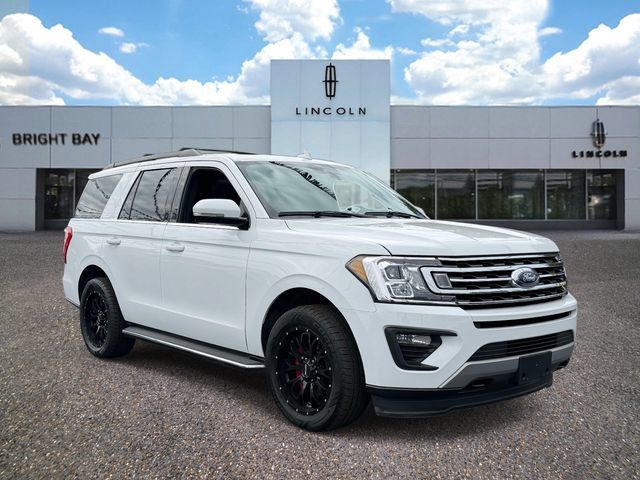 Used 2020 Ford Expedition XLT w/ Equipment Group 202A AWD/4WD image 1