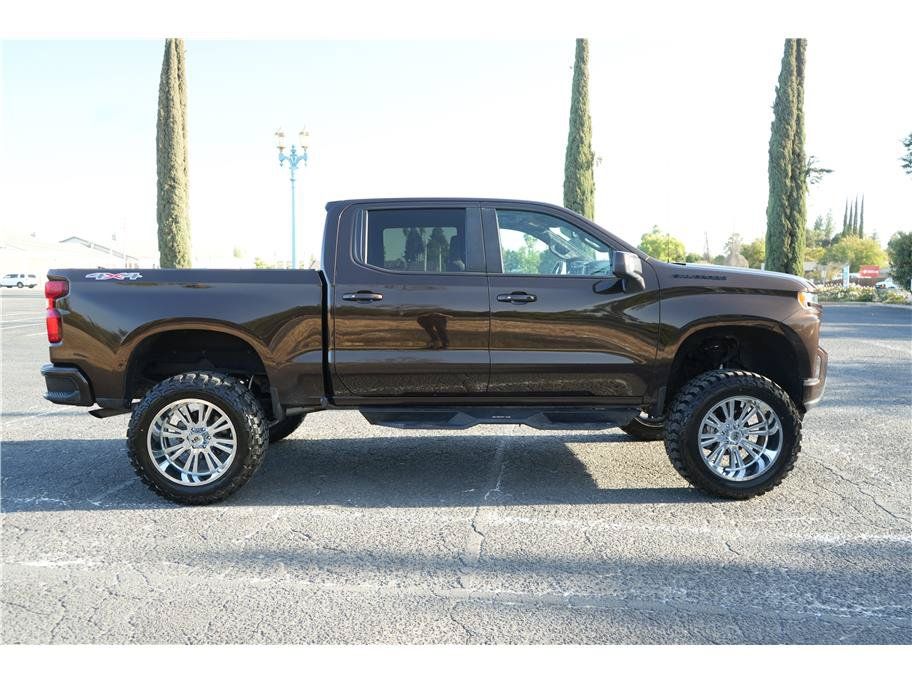 Used 2019 Chevrolet Silverado 1500 LT w/ Convenience Package AWD/4WD image 6