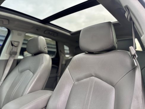 Used 2011 Cadillac SRX Luxury image 12