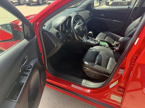 Used 2014 Chevrolet Cruze LT image 5