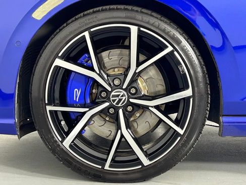 Used 2022 Volkswagen Golf R AWD/4WD image 39